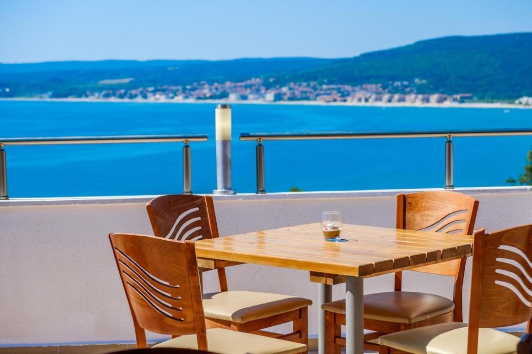 Готель Vemara Club And - Free Parking And Free Access 3*